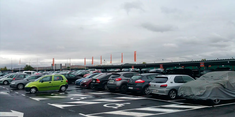 Sistema de vigilancia 24 horas con cámaras CCTV en parking